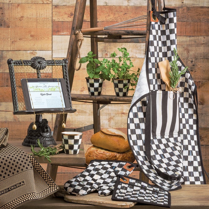 Courtly Check Bistro Oven Mitt - {current_domain}