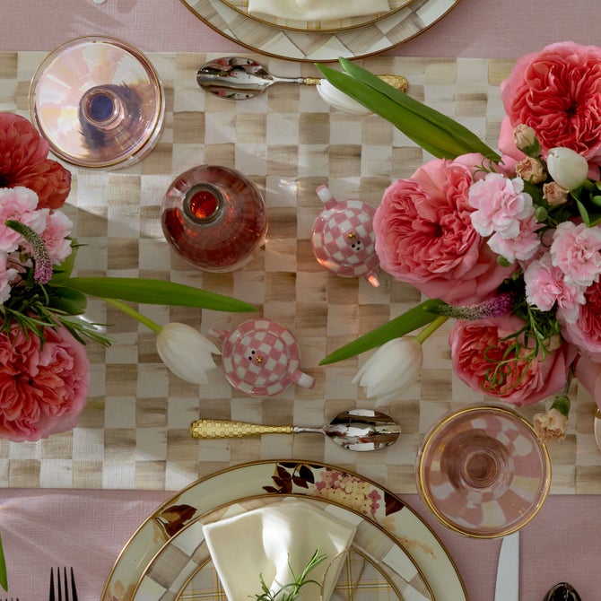 Rosy Check Teapot Salt & Pepper Set - {current_domain}