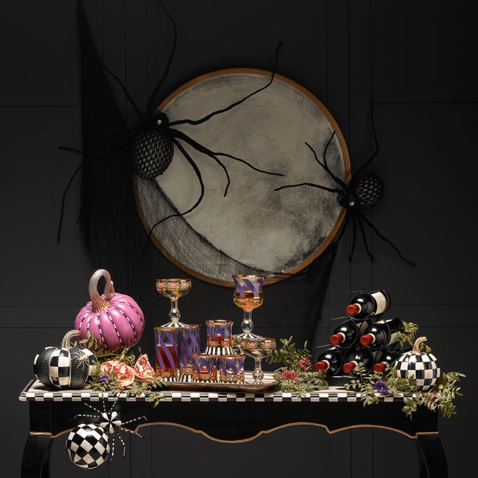 Plum Piped Pumpkin - {current_domain}