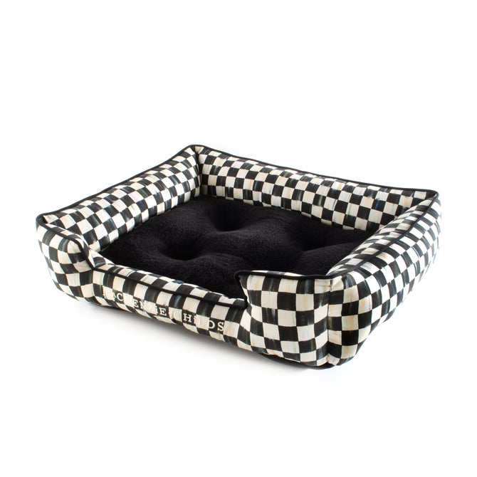 Courtly Check Lulu Small Pet Bed - {current_domain}