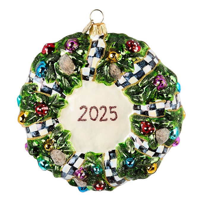 2025 Here Comes Black Santa Wreath Glass Ornament - {current_domain}