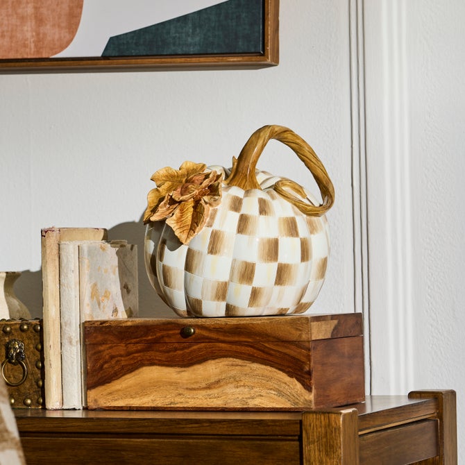 Mocha Check Twisted Stem Pumpkin - {current_domain}