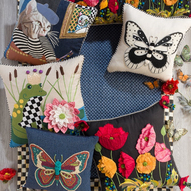 Pablo Picatsso Throw Pillow - {current_domain}