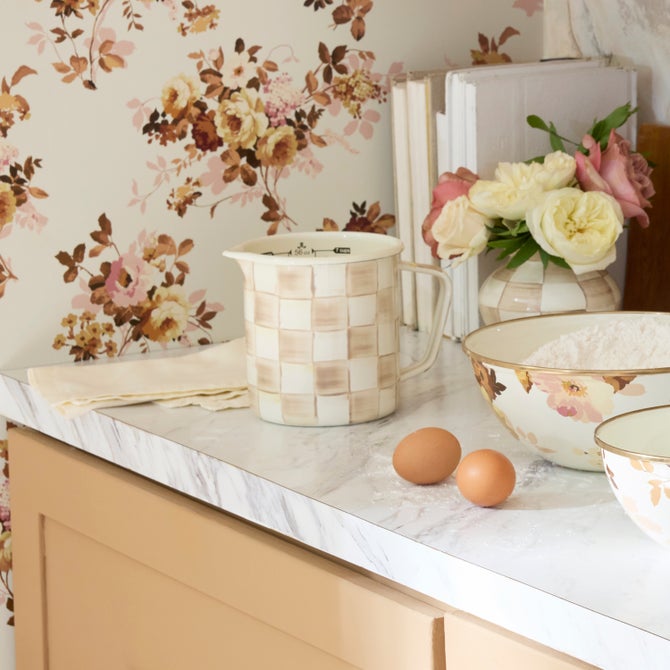 Mocha Check 7 Cup Measuring Cup - {current_domain}