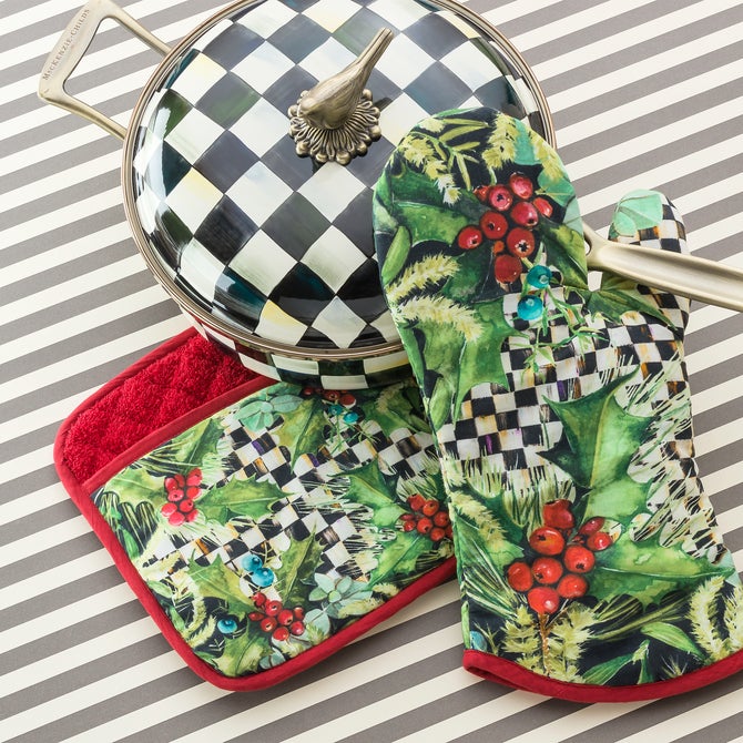 Courtly Check 2.5 Quart Saucepan - {current_domain}