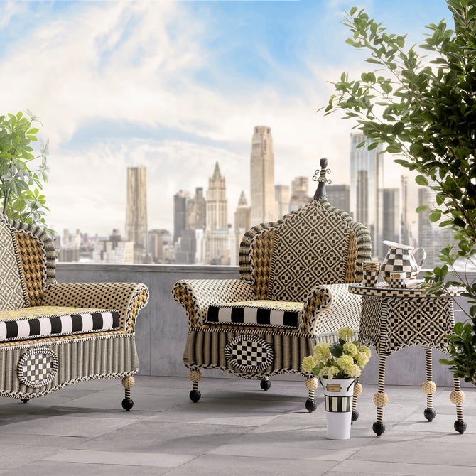 Queen Bee Courtyard Outdoor Wing Chair - {current_domain}