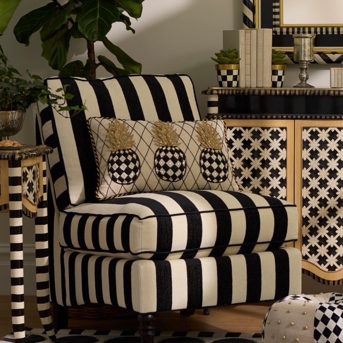 Pineapple Pillow - {current_domain}