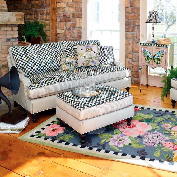 Tudor Rose 6' Octagon Rug - {current_domain}