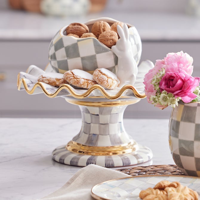 Check Fluted Ceramic Cake Stand - {current_domain}