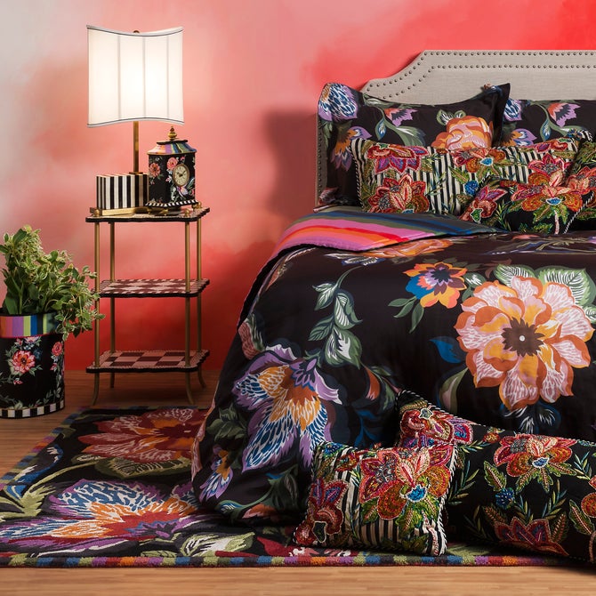 Courtly Three Tier Table - {current_domain}