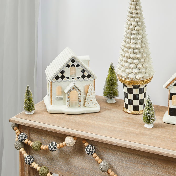 Gingerbread Illuminated Cottage - {current_domain}