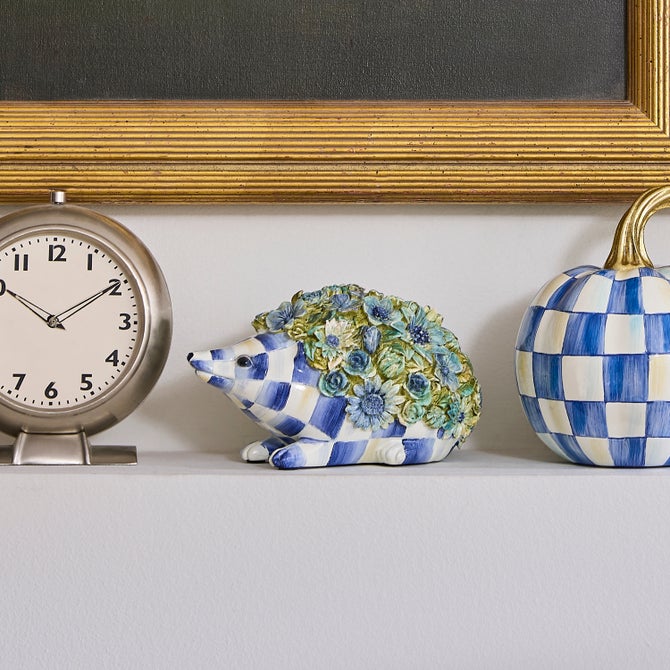 Royal Autumn Hedgehog Figurine - {current_domain}