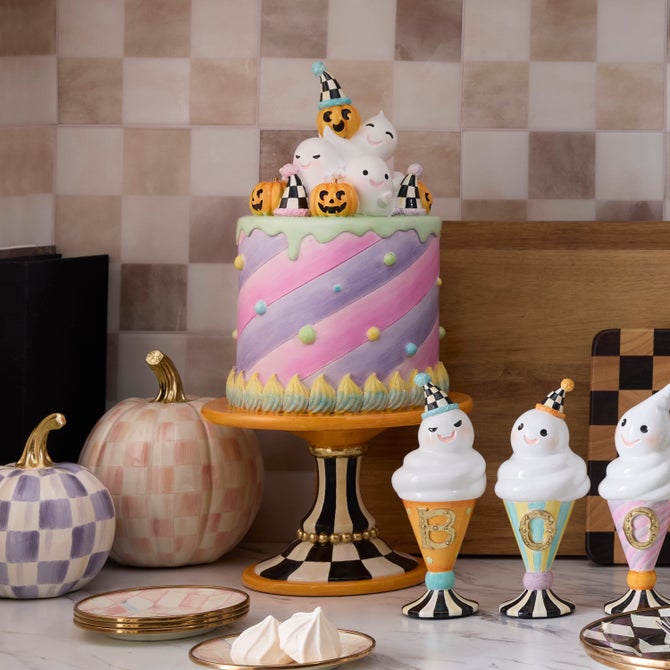 Trick or Treat Cake on Pedestal - {current_domain}