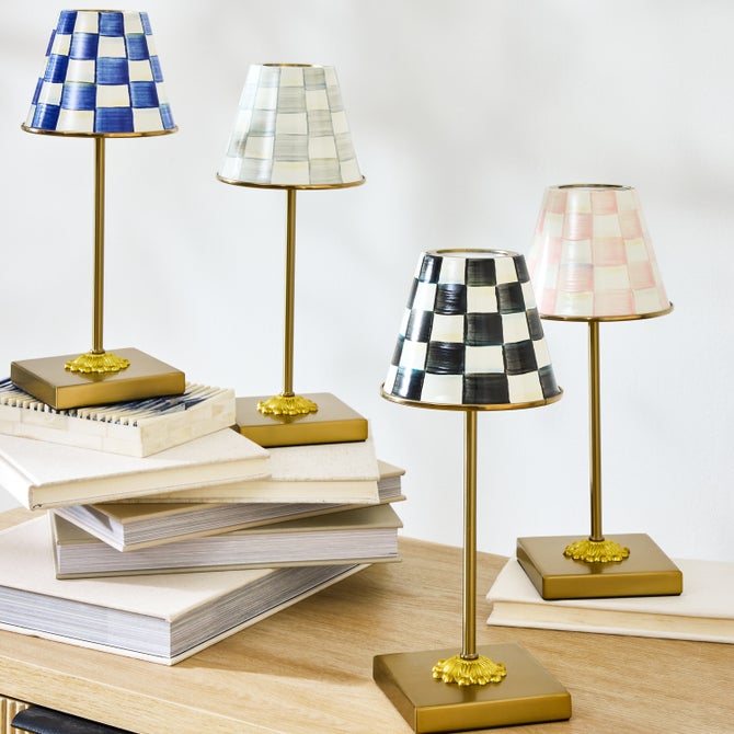 Enamel Check LED Cafe Table Lamp - {current_domain}