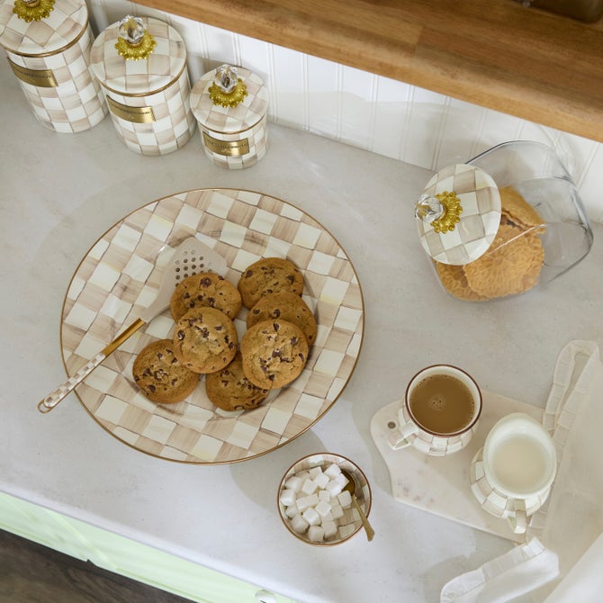 Check Enamel Serving Platter - {current_domain}