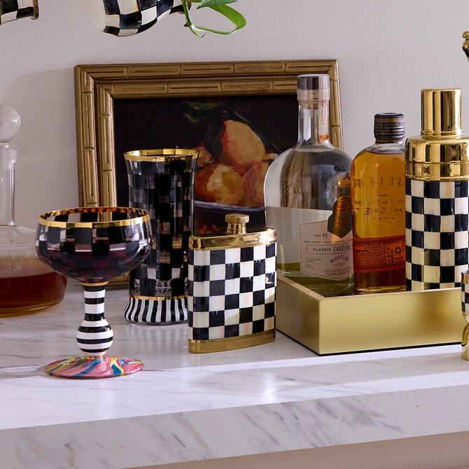 Courtly Check 3260 Flask - {current_domain}