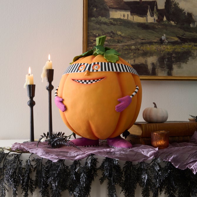 Patience Brewster Bandit Pumpkin - {current_domain}