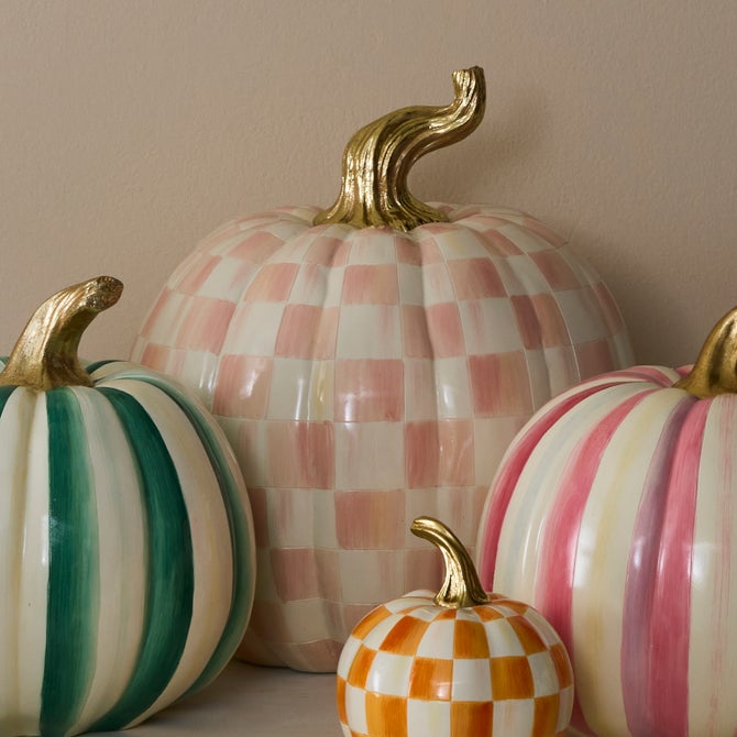 Rosy Check Large Pumpkin - {current_domain}