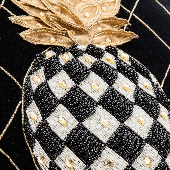 Pineapple Pillow - {current_domain}