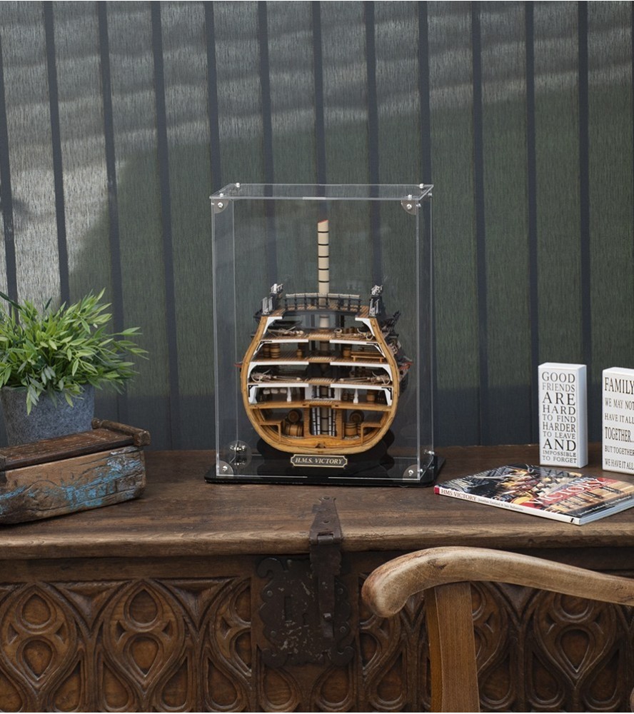 Gift Pack with Mock-up, Urn, LEDs, Paints and Micro Ribbing: HMS Victory Section