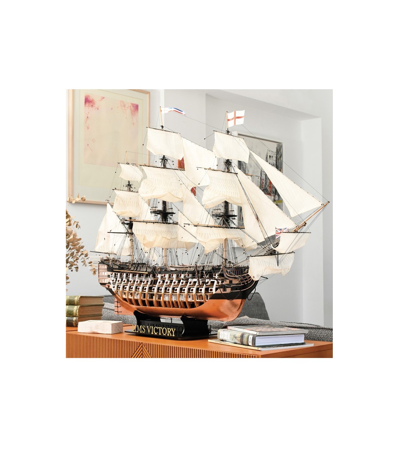 Gift Pack with Model, Figurines, Paints, LEDs and Tools: Anatomy HMS Victory