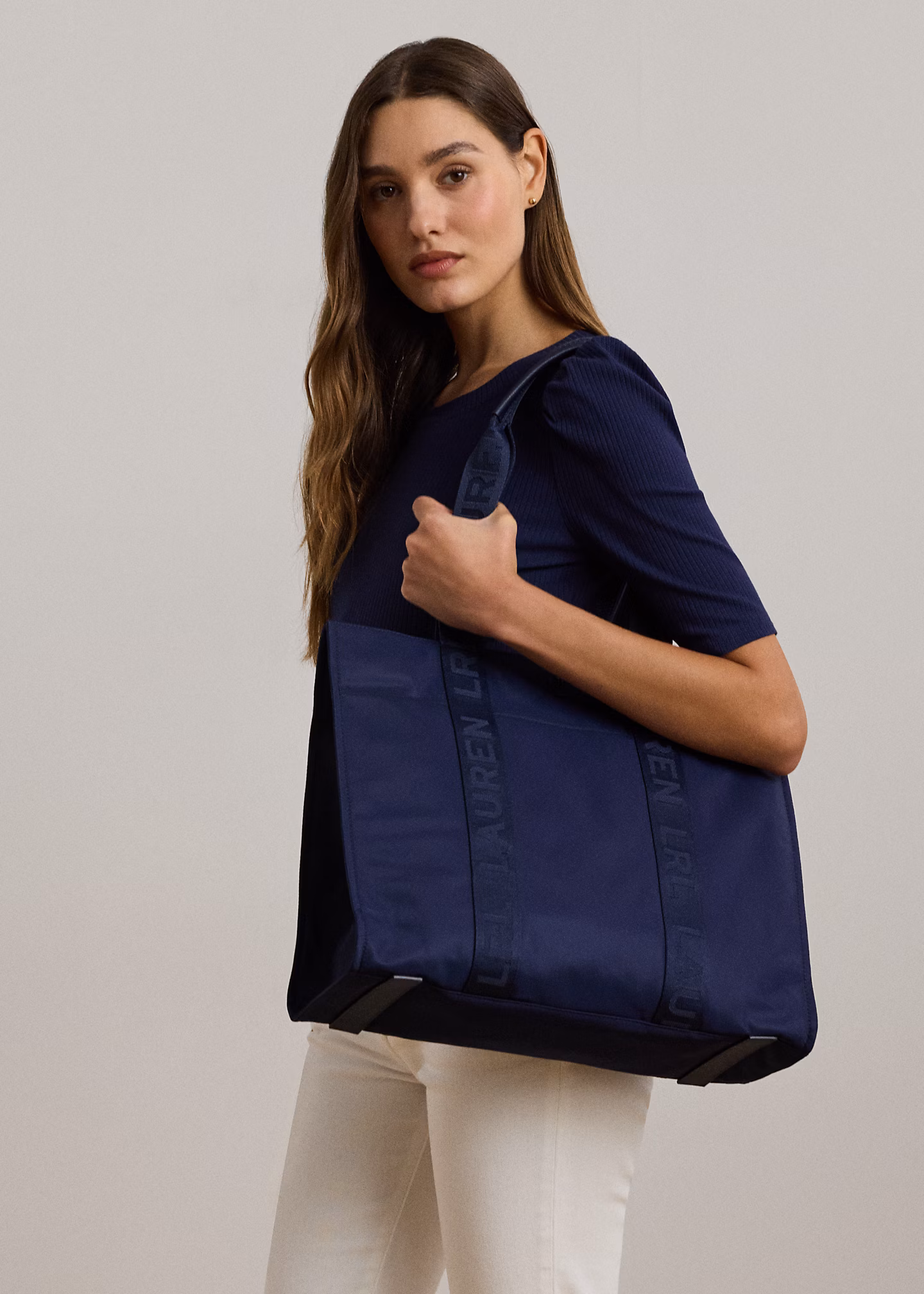 Extragroße Tragetasche Stevie aus Nylon - RALPH LAUREN OUTLET