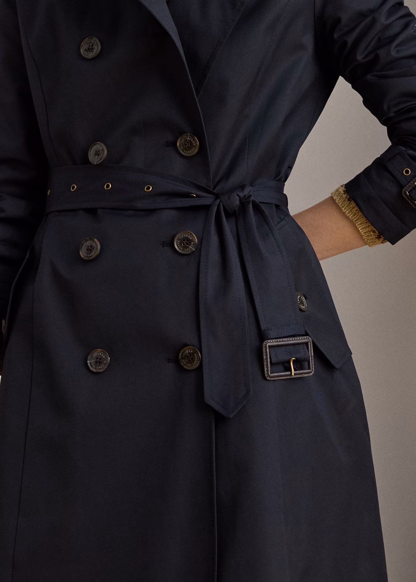 Zweireihiger Trenchcoat mit Gürtel - RALPH LAUREN OUTLET