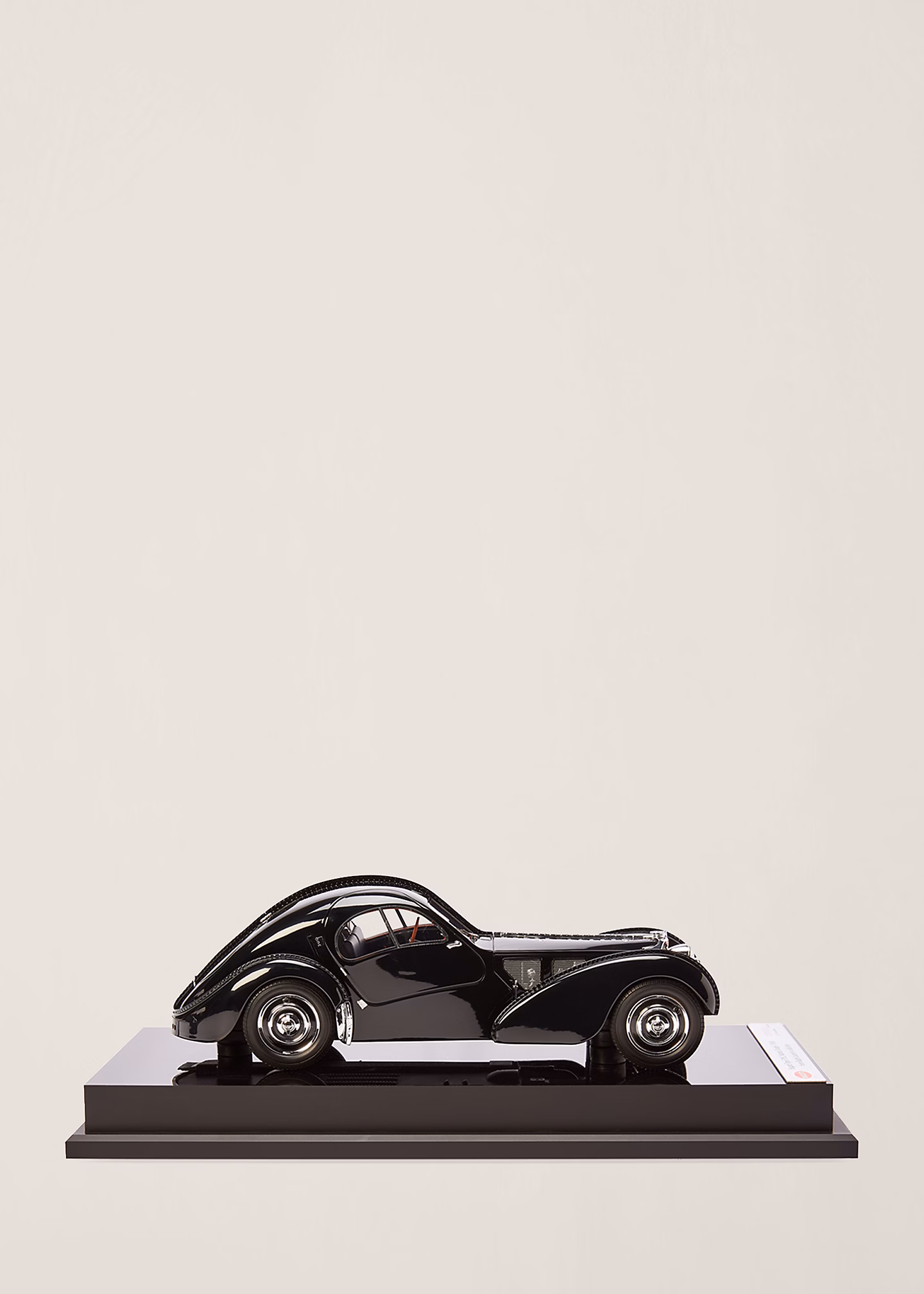 Bugatti 57SC Atlantic Coupé - RALPH LAUREN OUTLET