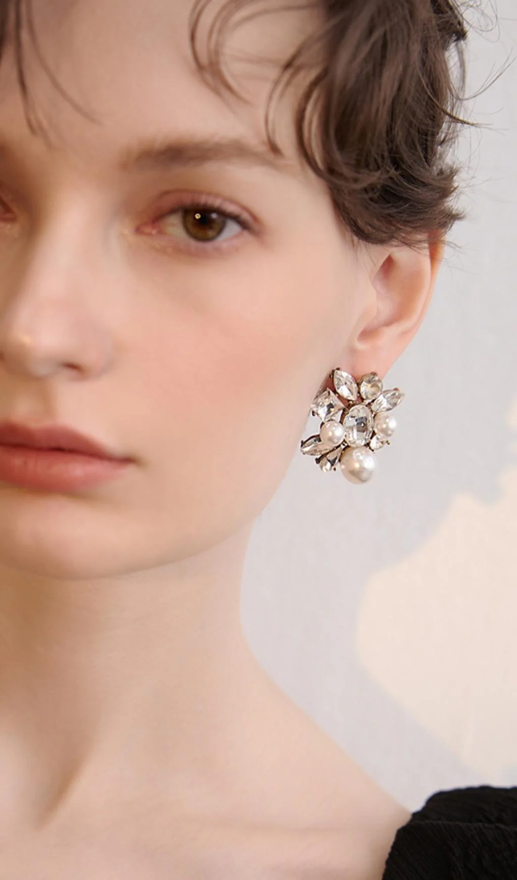 SILVER VINTAGE PEARL AND RHINESTONE EARRINGS