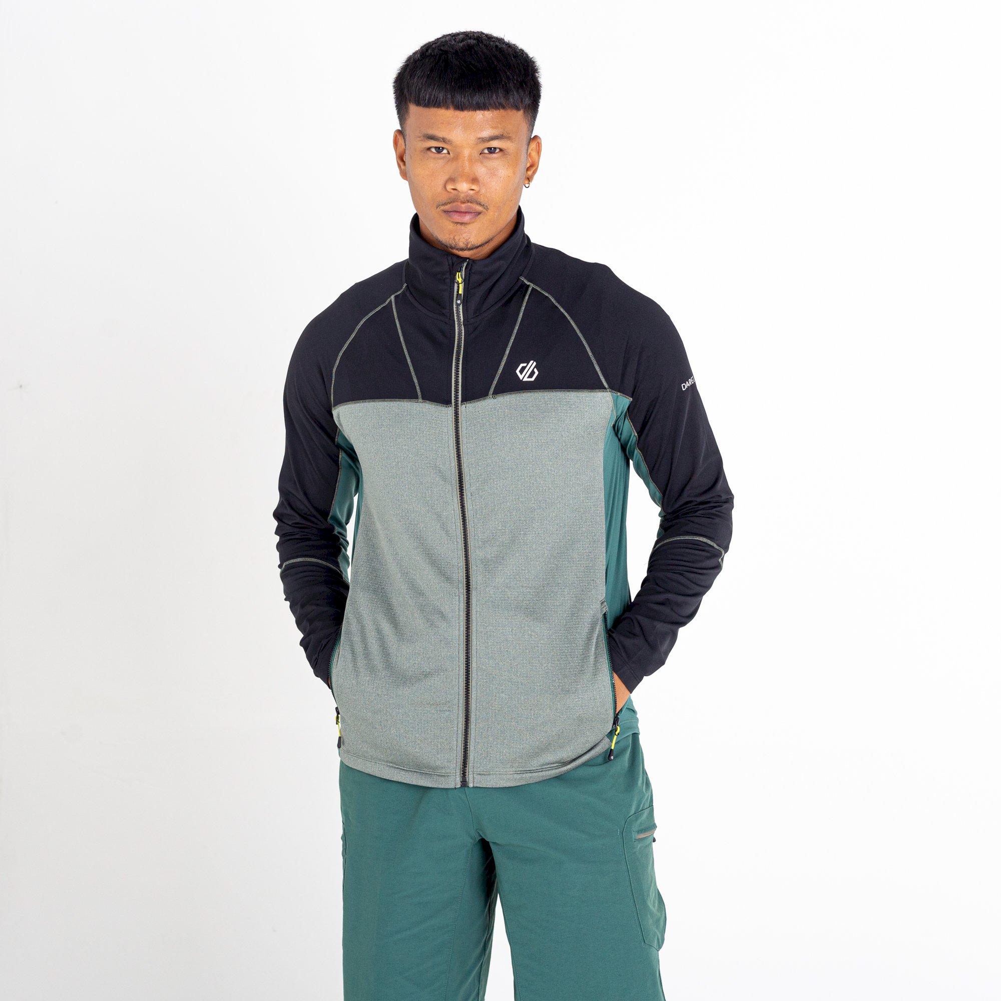 Dare 2b - Men's Reformed II Recycled Lightweight Core Stretch | Agave Green Marl Black