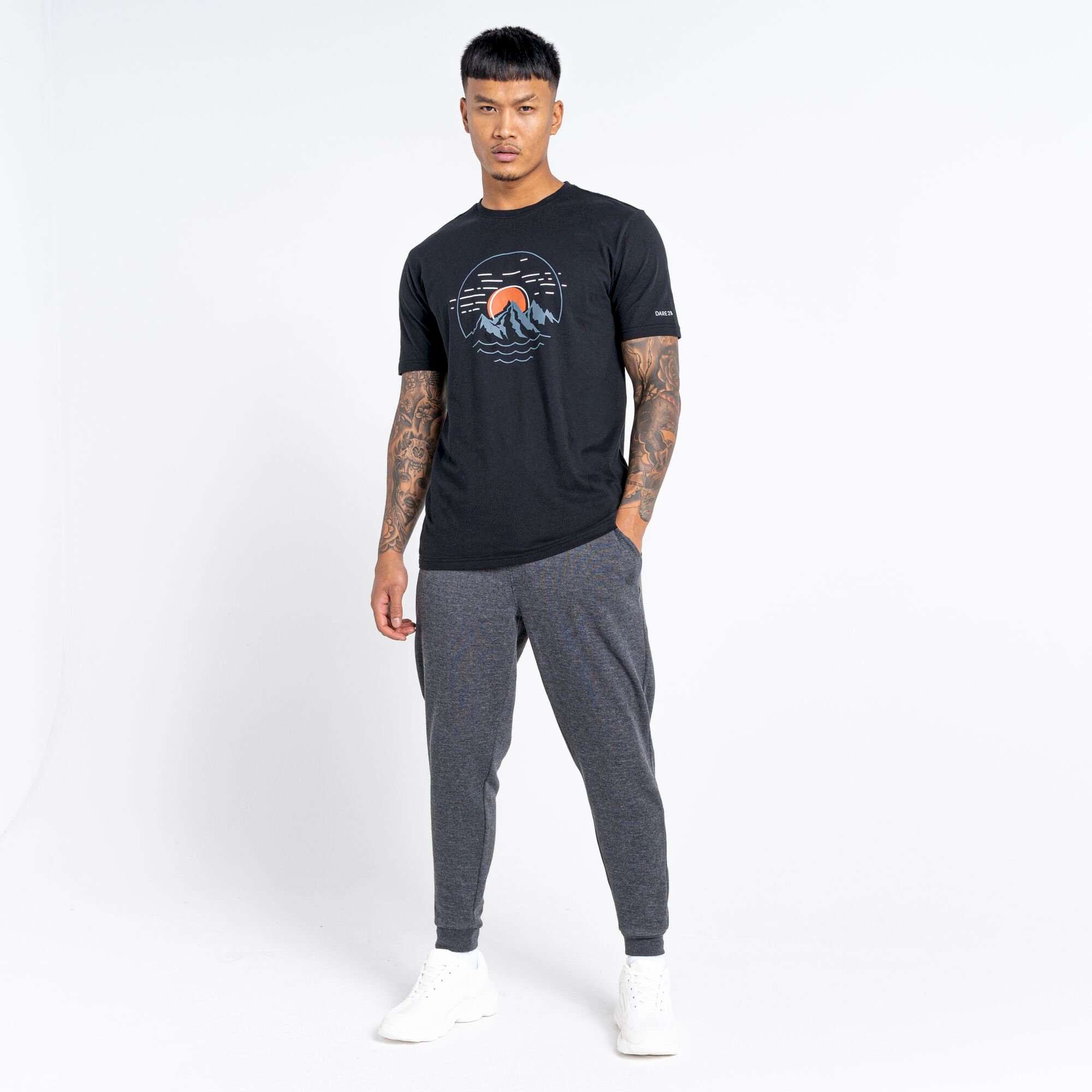 Dare 2b - Men's Dubious II Graphic T-Shirt | Black