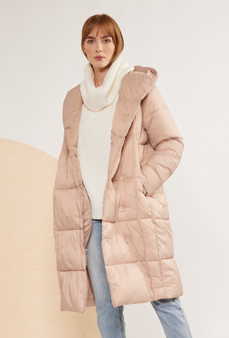 Długi pikowany płaszcz