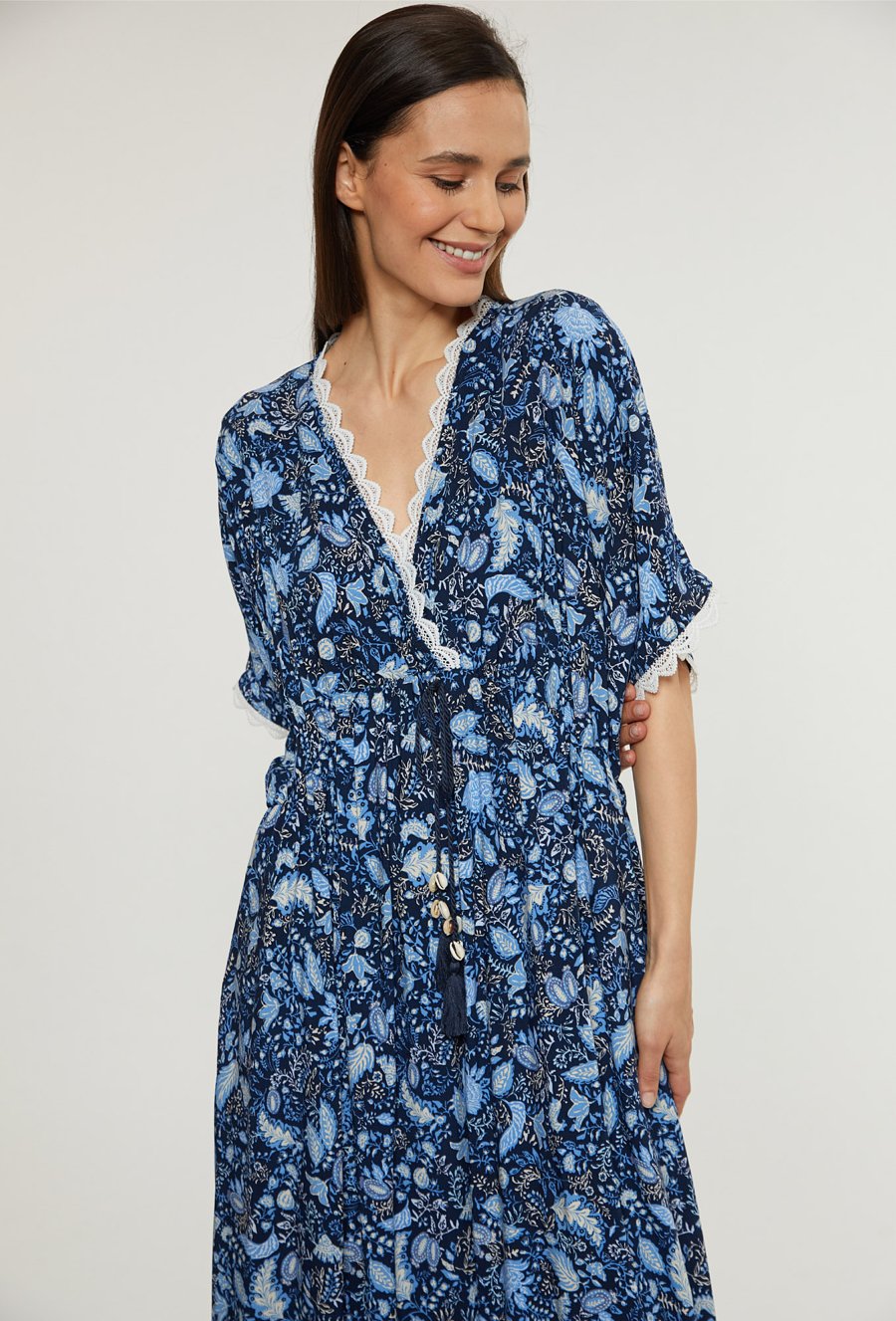 Sukienka midi w kwiatowy print