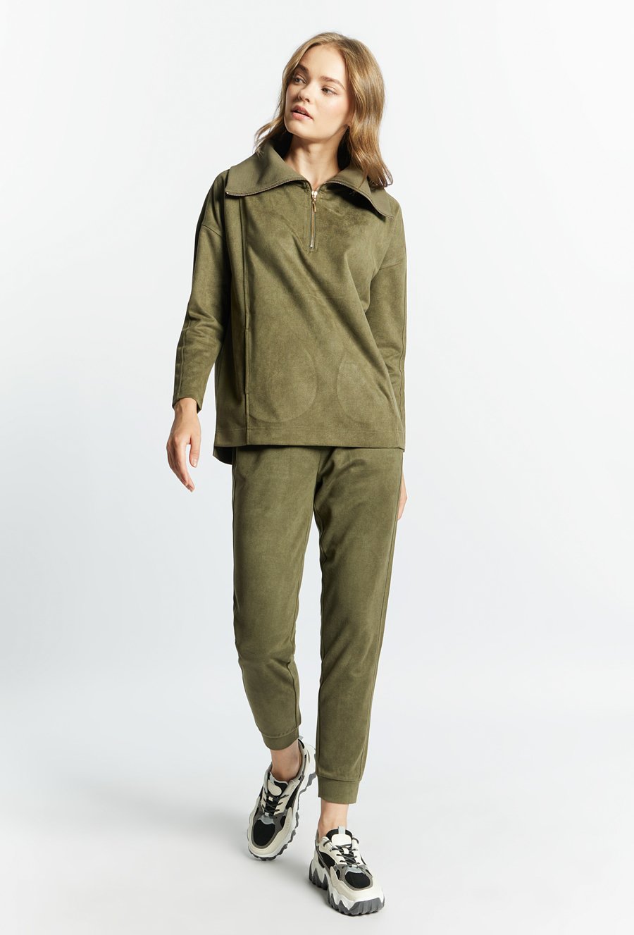 Bluza damska z wysokim kołnierzem