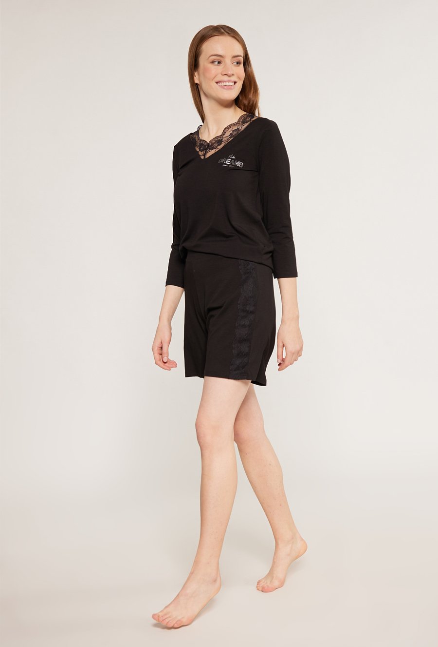 D&oacute;ł od piżamy z koronką