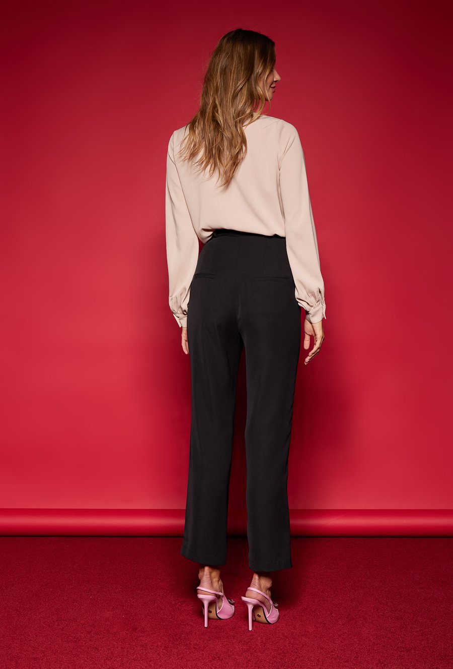 Spodnie z wiązaniem