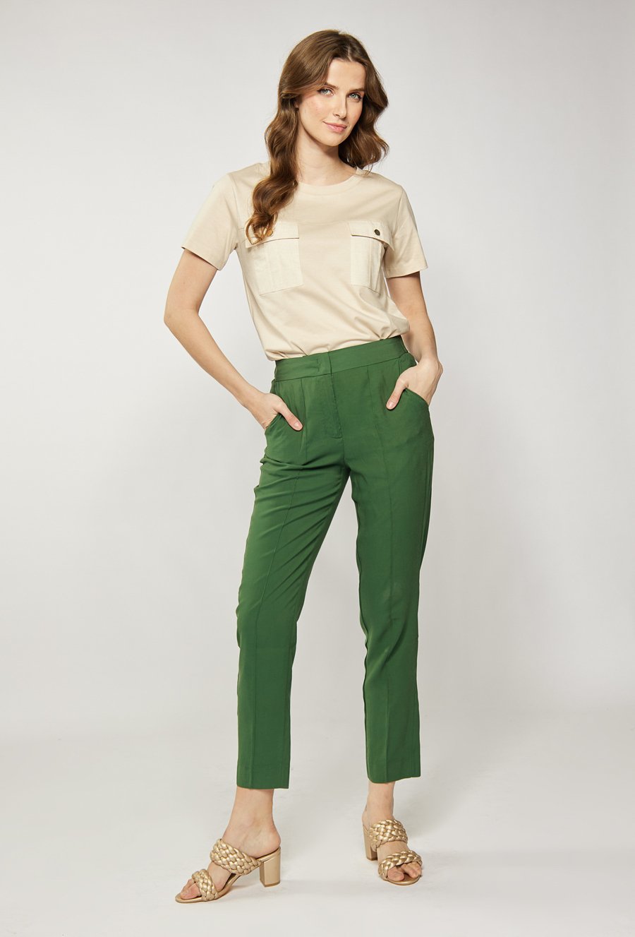 Materiałowe spodnie damskie