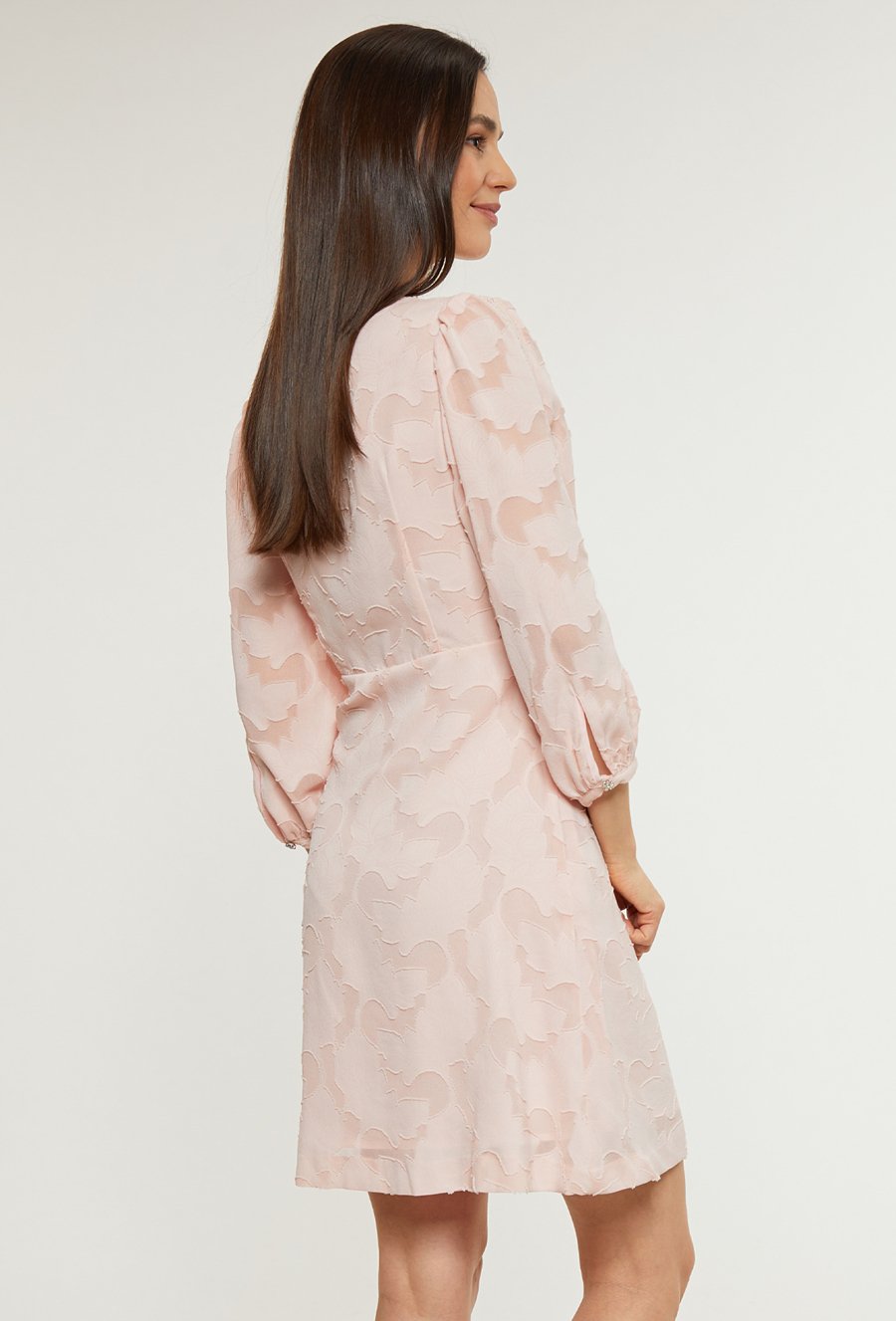 Sukienka damska z subtelnym wzorem