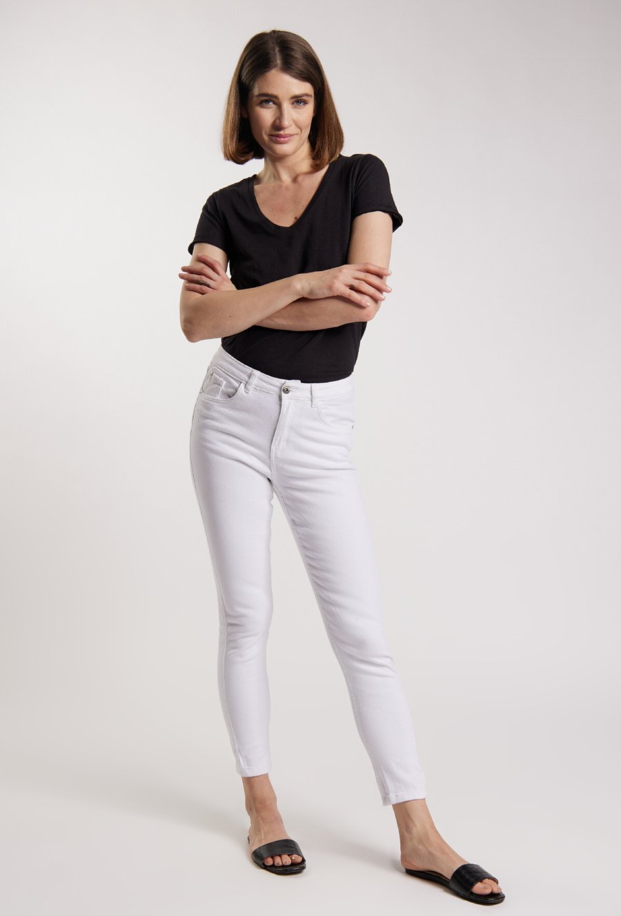 Jeansy z wysokim stanem