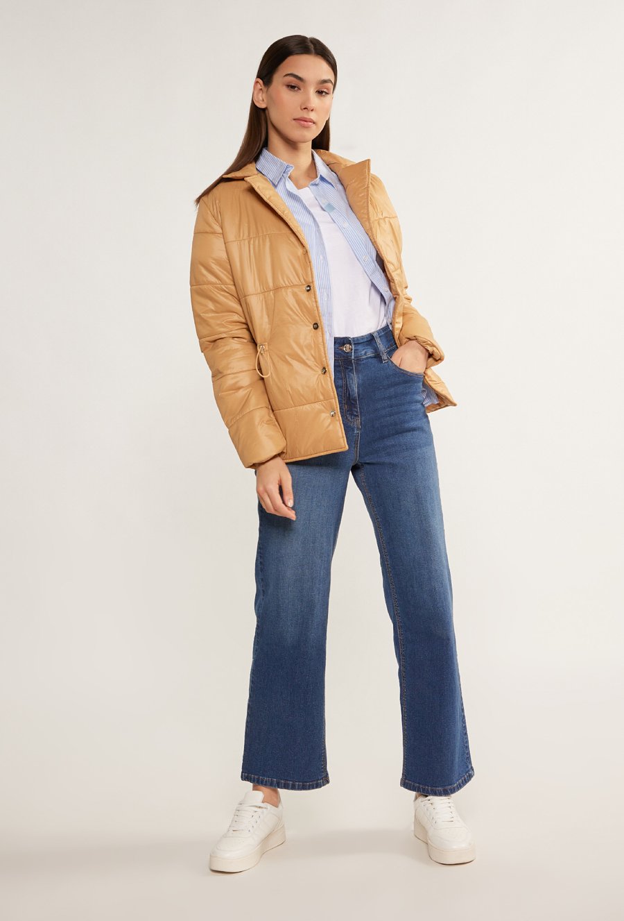 Pikowana kurtka ze ściągaczem