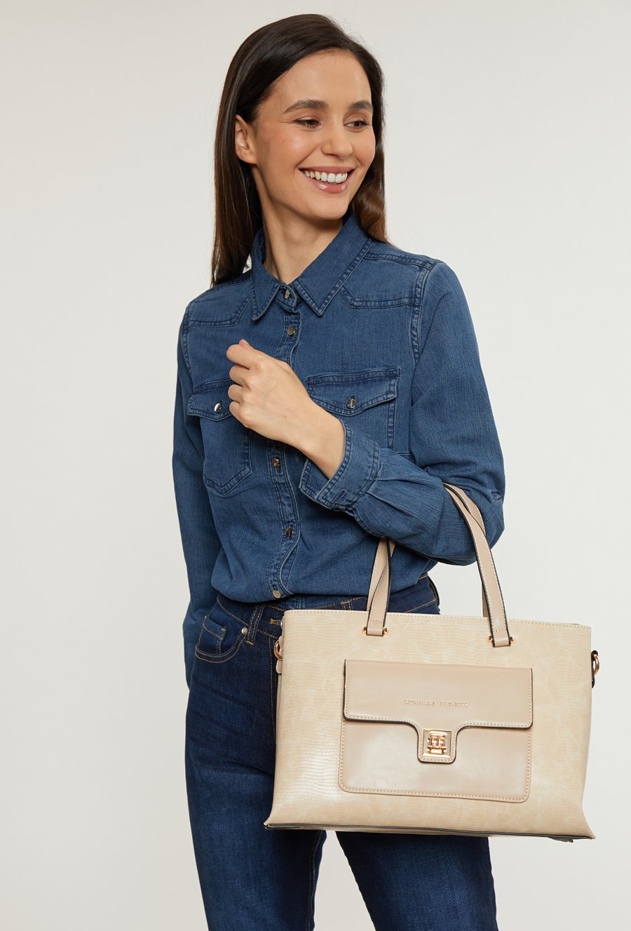 Torba o wzorzystej fakturze