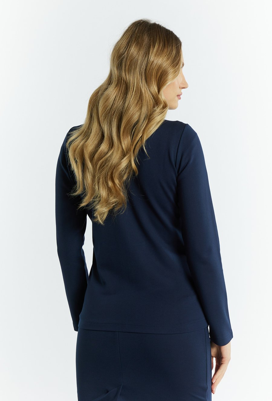 Bluza damska z ozdobnymi patkami