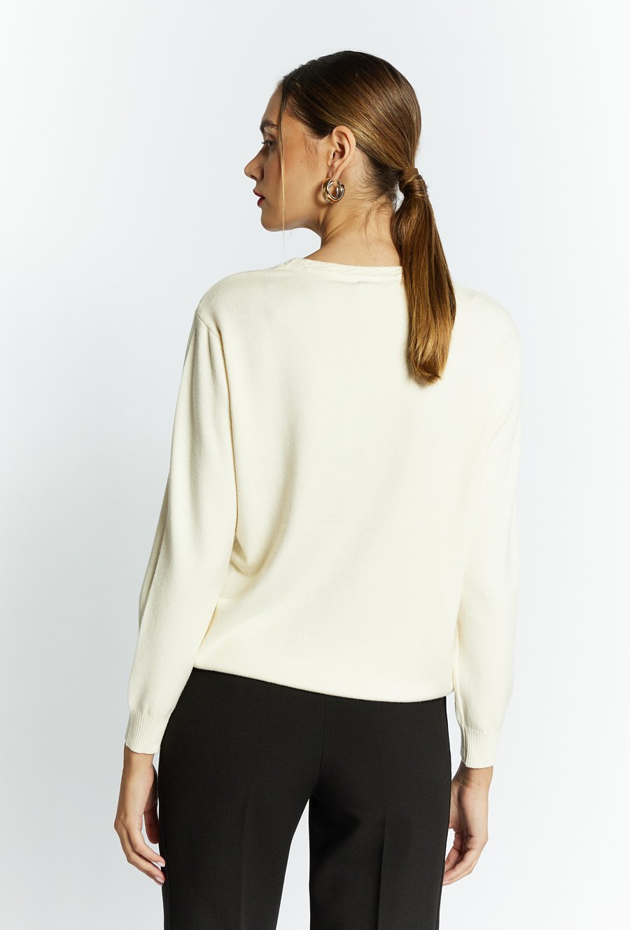 Sweter damski z dżetami