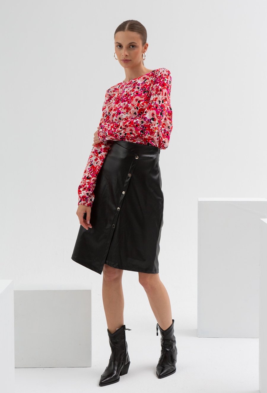 Wiskozowa bluzka w kwiaty