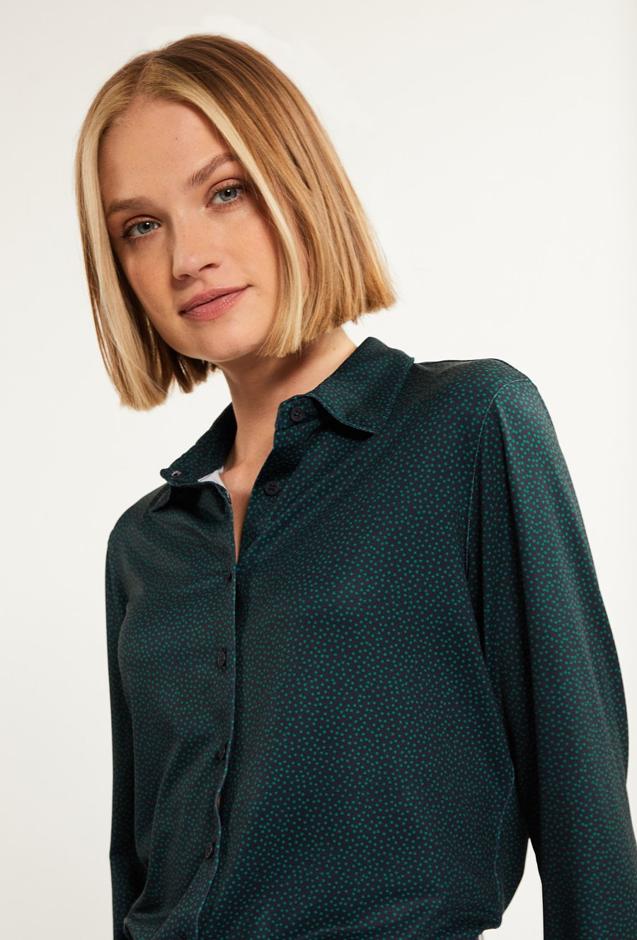 Wzorzysta koszulowa bluzka damska