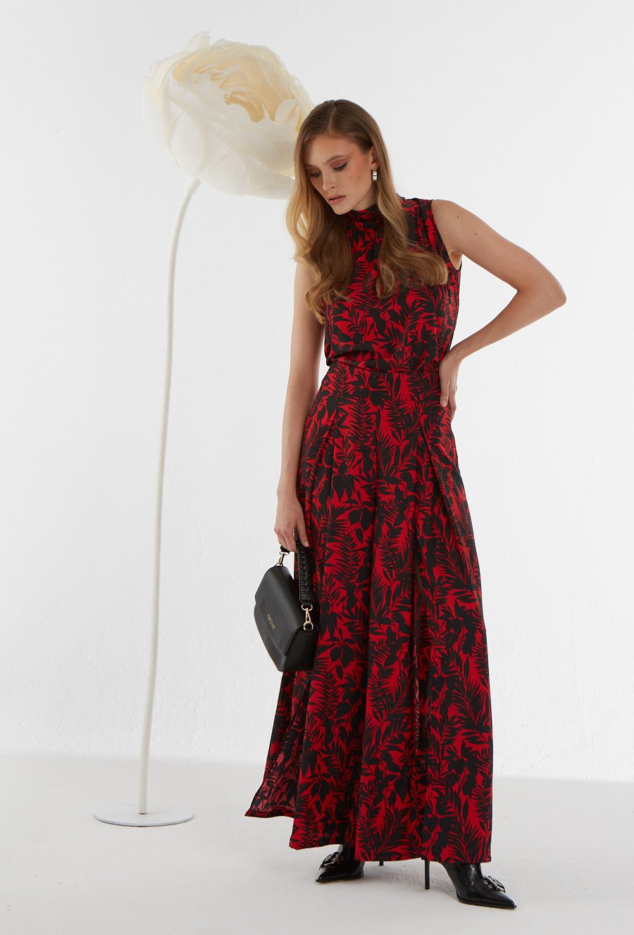 Zwiewna bluzka z szarfą