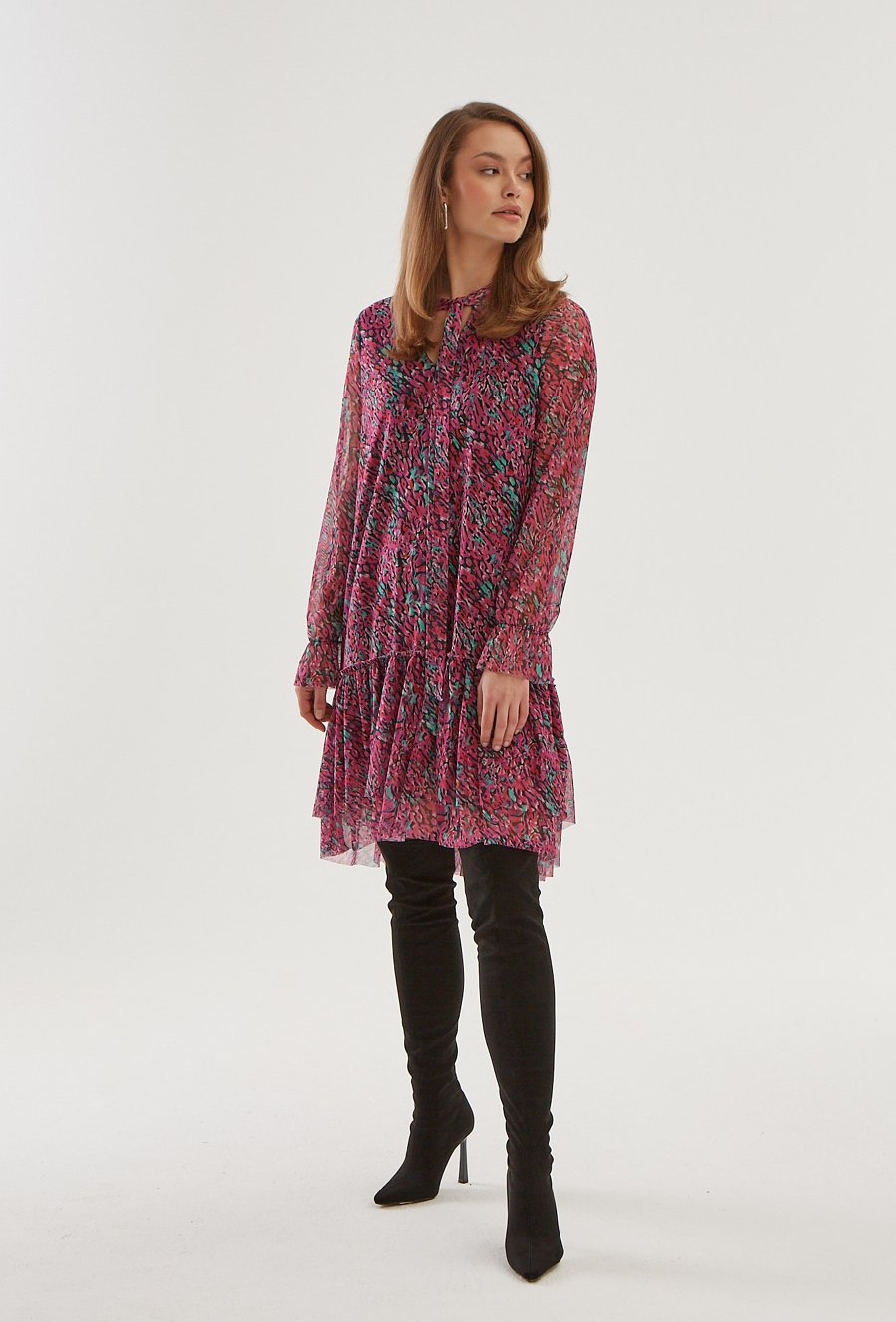 Wzorzysta siateczkowa sukienka