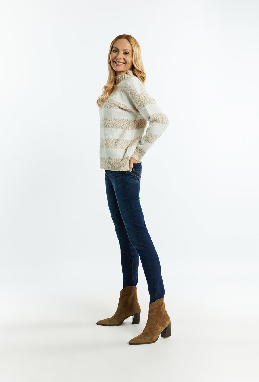 Sweter damski w paski