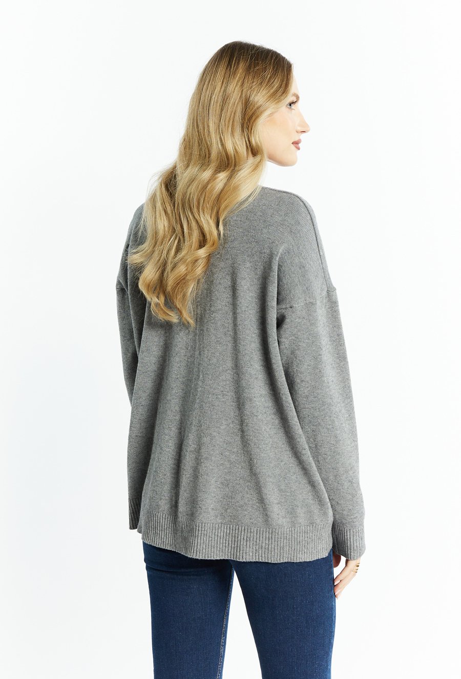 Oversizowy sweter w serek