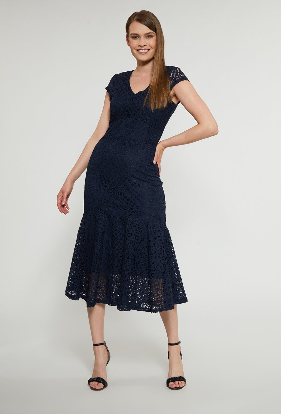 Ażurowa sukienka damska